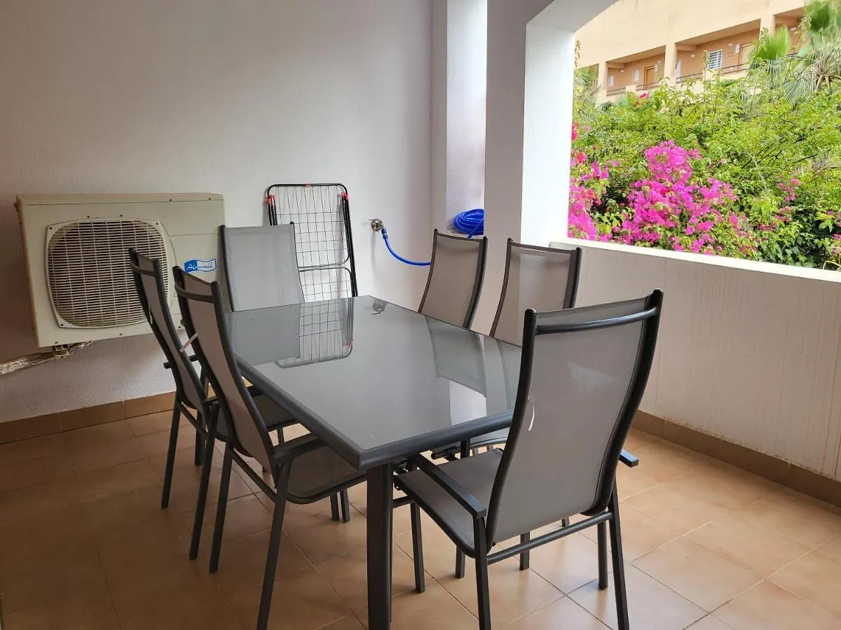 Apartamento Bajo precioso en primera línea de Vera-Playa con jardín y terraza!