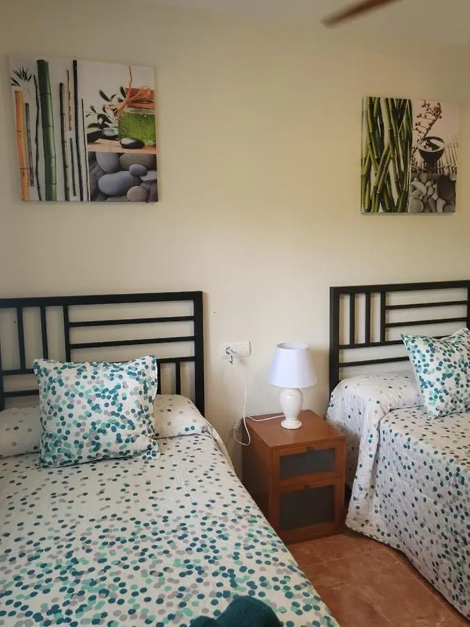 Bajo precioso en primera línea de Vera-Playa con jardín y terraza! Vera